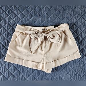 BNWT  Womens Express dress shorts with sash belt.  3in length size 12
